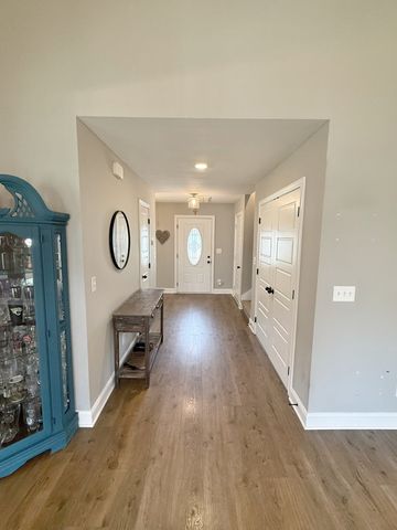 917 Burley Barn Rd, Clarksville, TN 37042