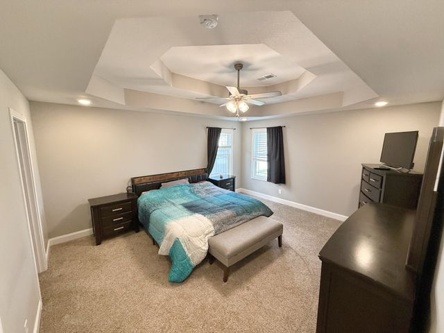 917 Burley Barn Rd, Clarksville, TN 37042