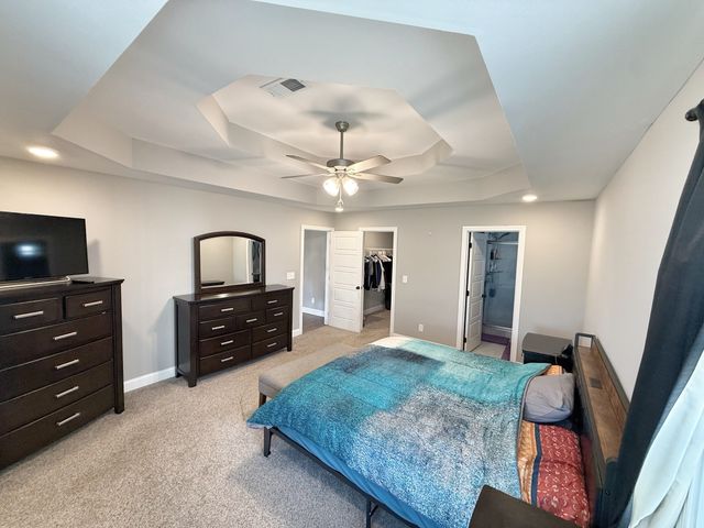 917 Burley Barn Rd, Clarksville, TN 37042