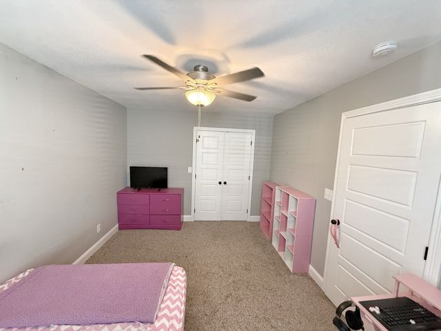 917 Burley Barn Rd, Clarksville, TN 37042