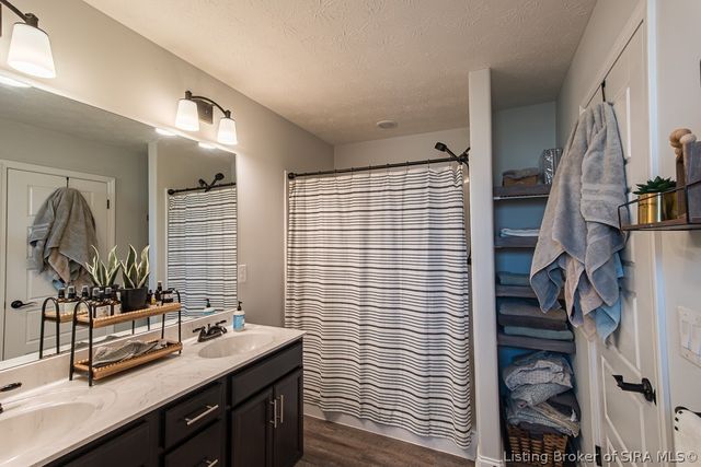 9011 Woodford Drive, Charlestown, IN 47111