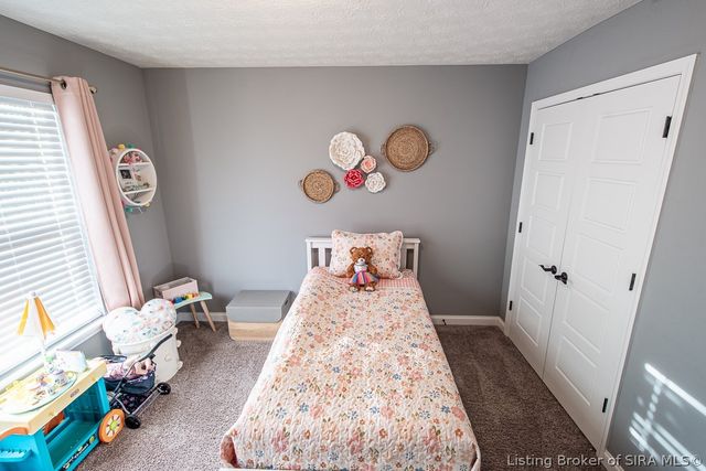 9011 Woodford Drive, Charlestown, IN 47111