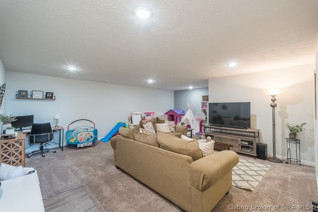 9011 Woodford Drive, Charlestown, IN 47111