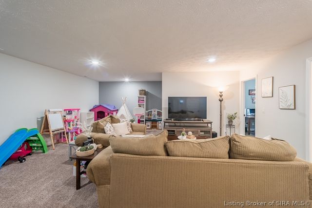 9011 Woodford Drive, Charlestown, IN 47111