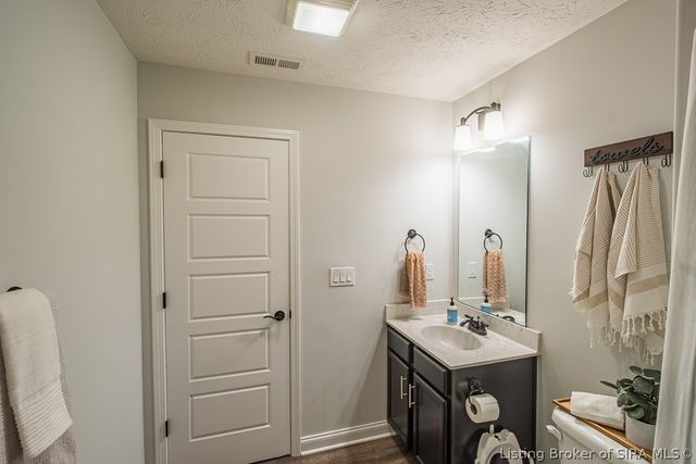 9011 Woodford Drive, Charlestown, IN 47111