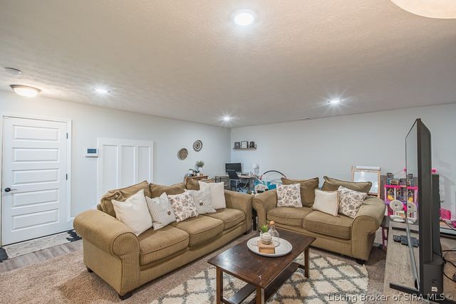 9011 Woodford Drive, Charlestown, IN 47111