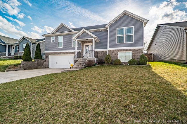 9011 Woodford Drive, Charlestown, IN 47111