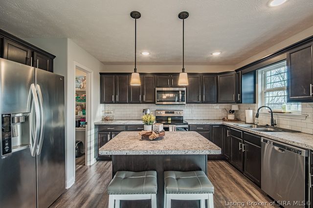 9011 Woodford Drive, Charlestown, IN 47111