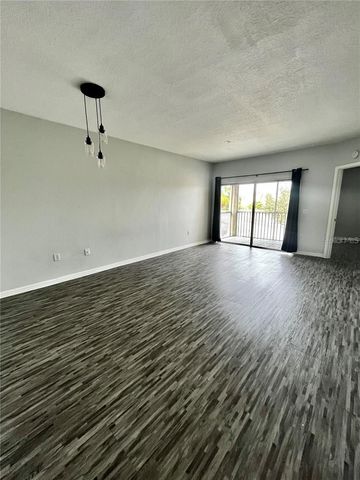 6011 SKYDALE WAY 201, Riverview, FL 33578