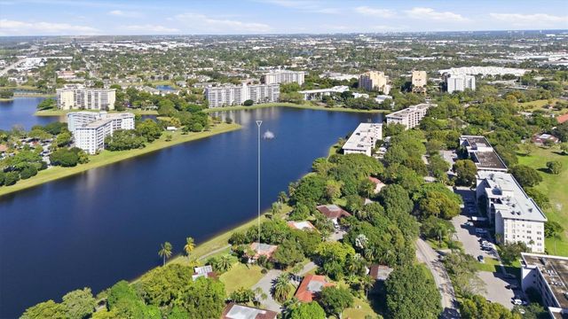 2903 N Palm Aire Drive, Pompano Beach, FL 33069