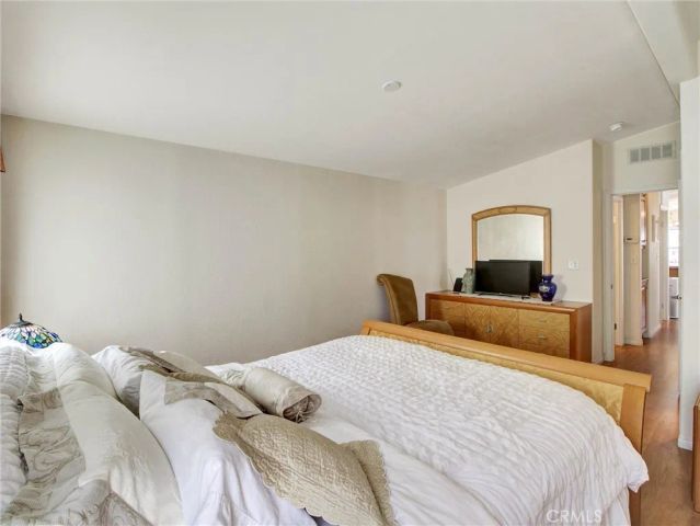 2550 Pacific Coast 51, Torrance, CA 90505