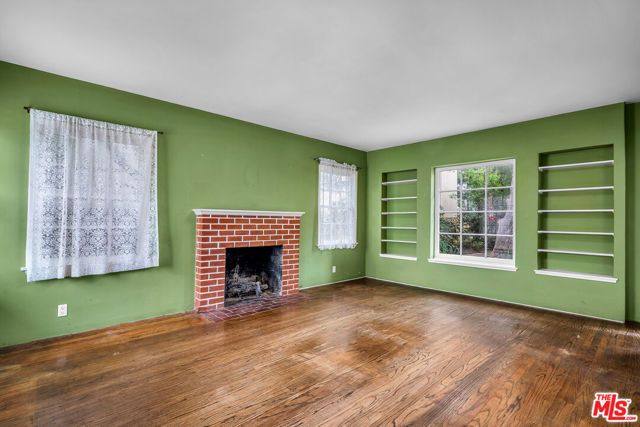 713 S Broadway, Redondo Beach, CA 90277