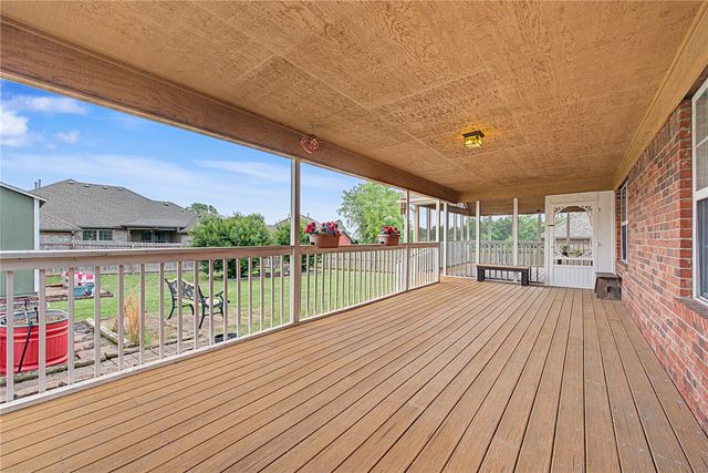 211 Monroe Street, Centerton, AR 72719