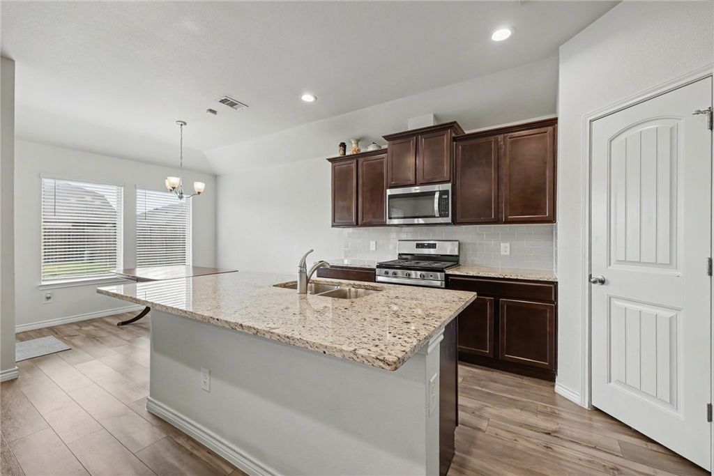 2730 Excelsior Blvd, Corpus Christi, TX 78415 — photo 5