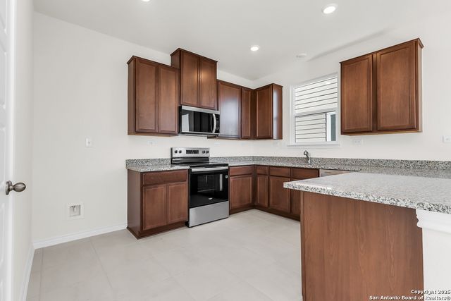 4722 PLAZA CENTER, San Antonio, TX 78222