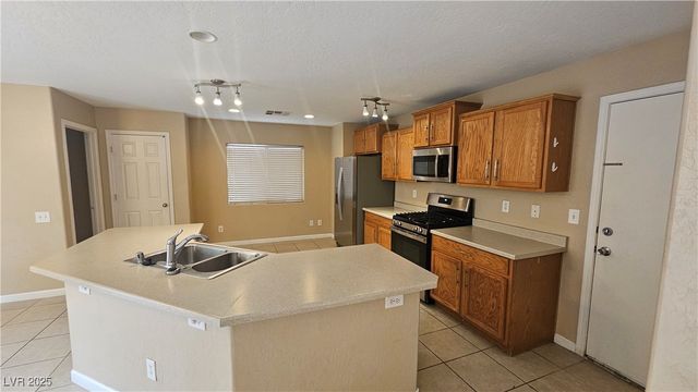 9128 Westchester Hill Avenue, Las Vegas, NV 89148