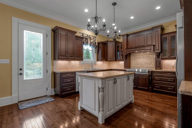 601 W Brannon Road, Nicholasville, KY 40356