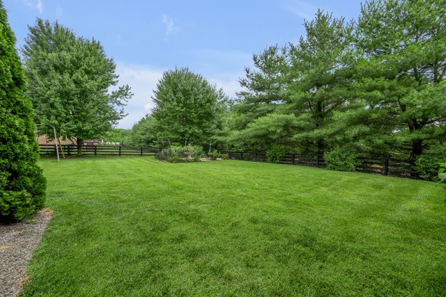 601 W Brannon Road, Nicholasville, KY 40356