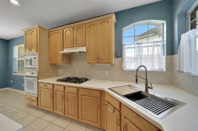 14430 Chartley Falls Drive, Houston, TX 77044