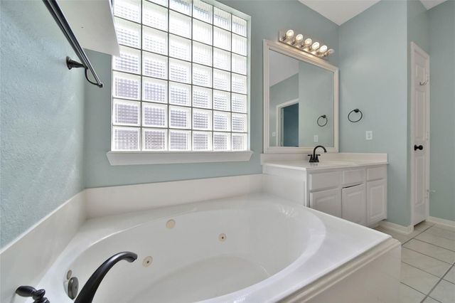 14430 Chartley Falls Drive, Houston, TX 77044