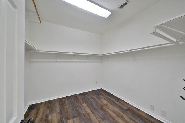 14430 Chartley Falls Drive, Houston, TX 77044