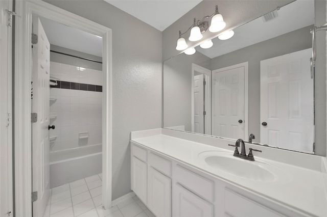 14430 Chartley Falls Drive, Houston, TX 77044