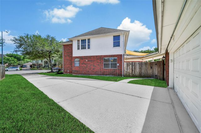 14430 Chartley Falls Drive, Houston, TX 77044