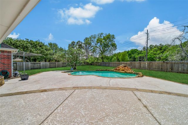 14430 Chartley Falls Drive, Houston, TX 77044