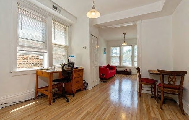 843 N Francisco Avenue, Chicago, IL 60622