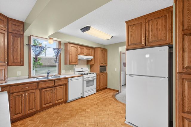 543 5th Avenue SW, Cambridge, MN 55008