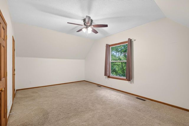 543 5th Avenue SW, Cambridge, MN 55008