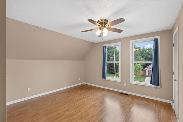 543 5th Avenue SW, Cambridge, MN 55008