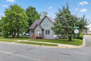 543 5th Avenue SW, Cambridge, MN 55008