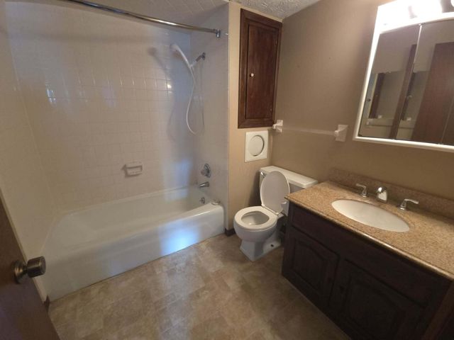 2635 Dartmoor Road, Grove City, OH 43123