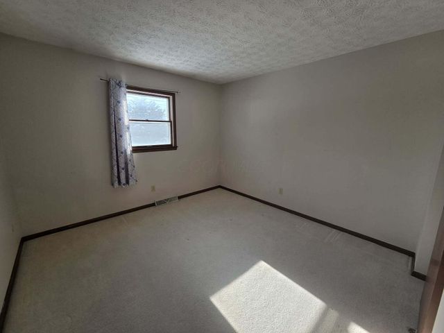 2635 Dartmoor Road, Grove City, OH 43123