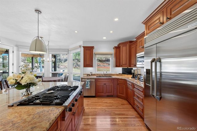 33 Golden Eagle Lane, Littleton, CO 80127