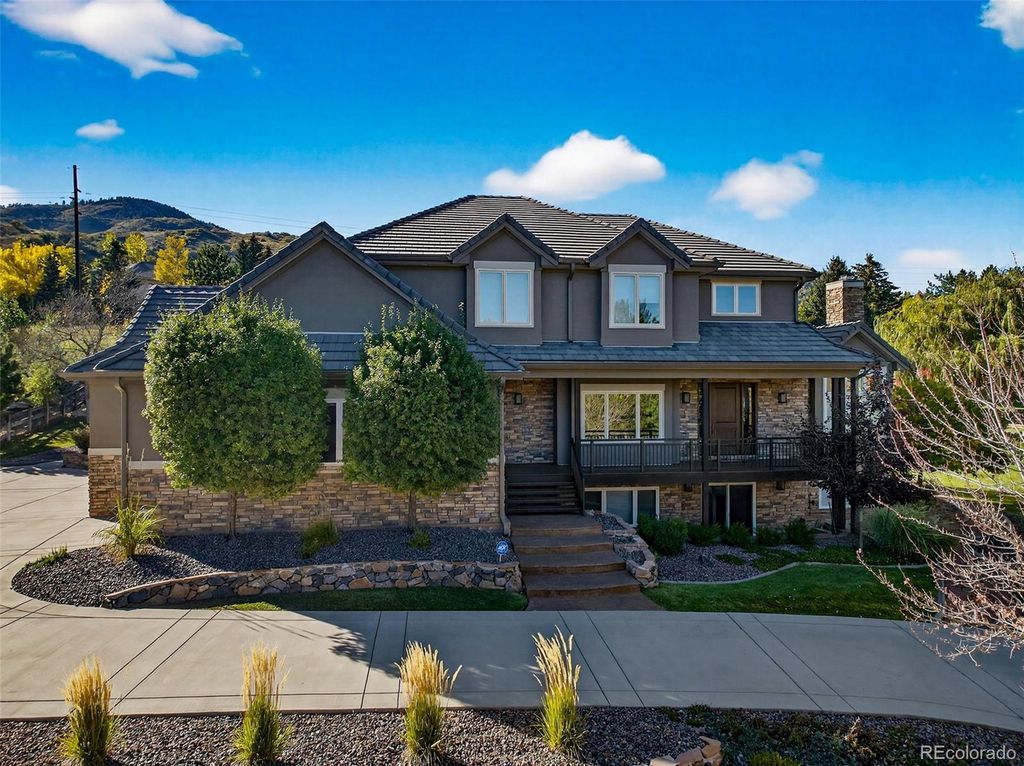 33 Golden Eagle Lane, Littleton, CO 80127