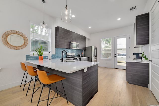 715 Eleanor Ave Unit 101, San Antonio, TX 78209