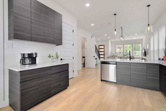 715 Eleanor Ave Unit 101, San Antonio, TX 78209