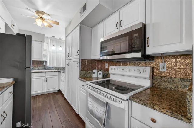 6979 Palm Court 146N, Riverside, CA 92506
