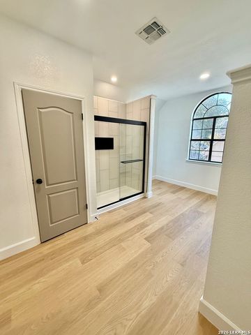 207 River Bluff, Castroville, TX 78009