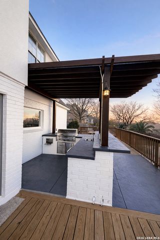 207 River Bluff, Castroville, TX 78009