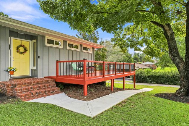 147 Loche Adele Drive, Spartanburg, SC 29307