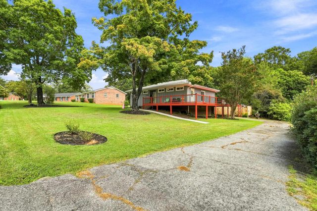 147 Loche Adele Drive, Spartanburg, SC 29307