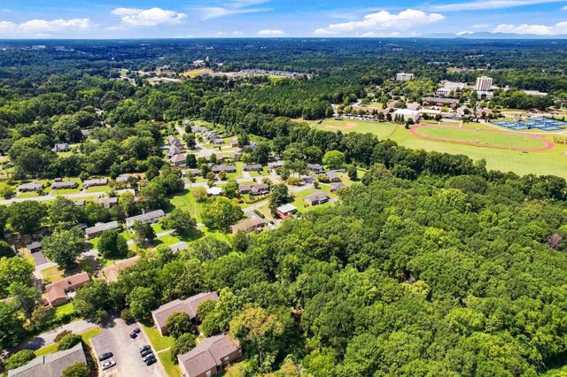 147 Loche Adele Drive, Spartanburg, SC 29307