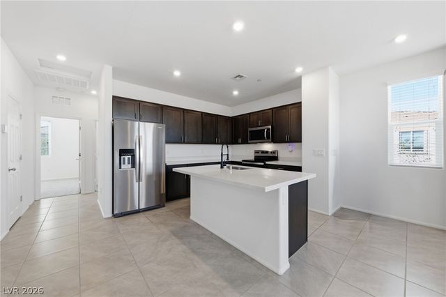 8038 Roughcut Avenue, Las Vegas, NV 89113