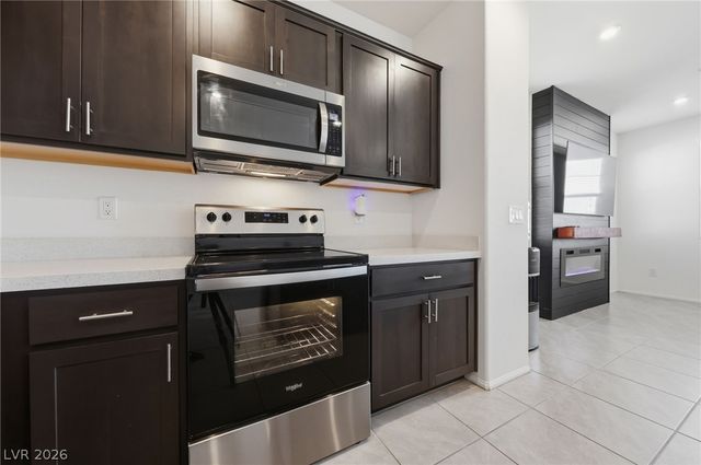 8038 Roughcut Avenue, Las Vegas, NV 89113