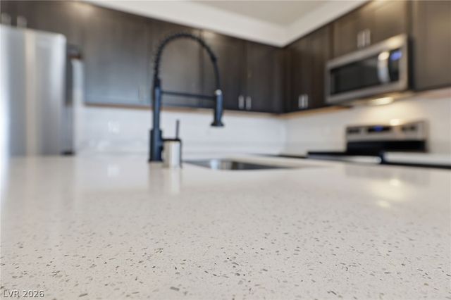 8038 Roughcut Avenue, Las Vegas, NV 89113