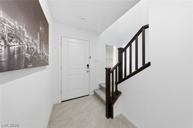 8038 Roughcut Avenue, Las Vegas, NV 89113