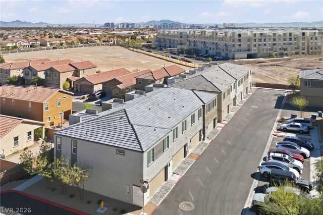 8038 Roughcut Avenue, Las Vegas, NV 89113